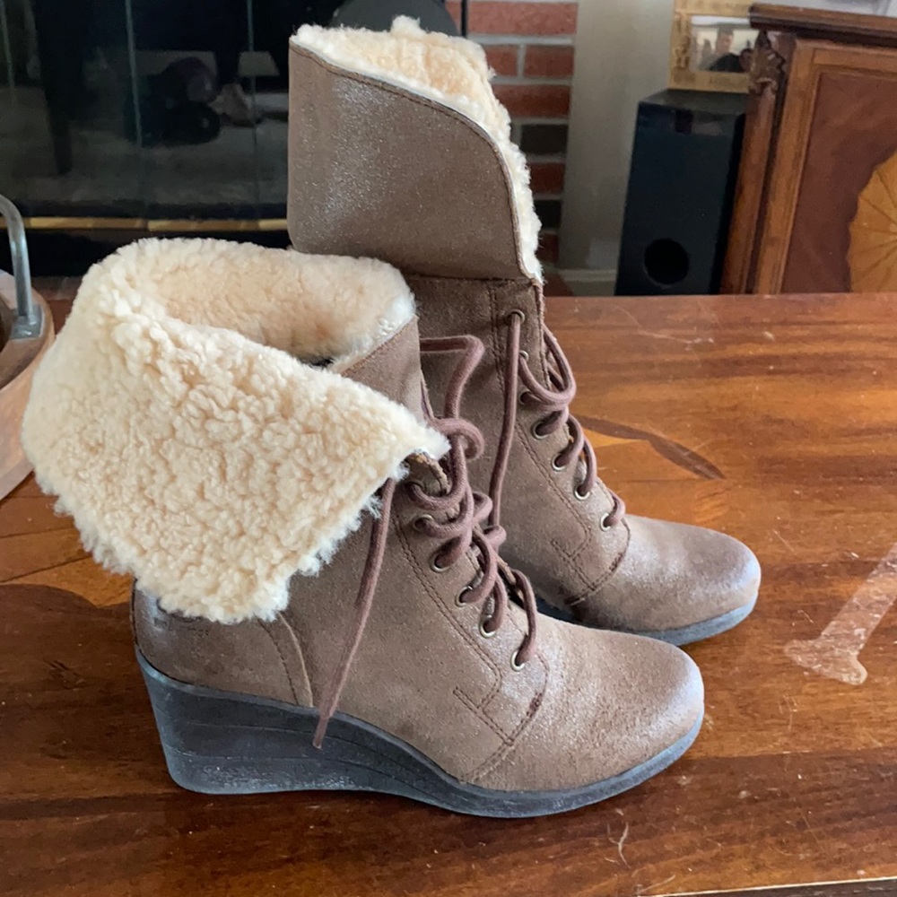 Uggs Warm and stylish booties